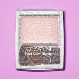 CEZANNE Pearl Glow Highlight 04 Shell Pink 1