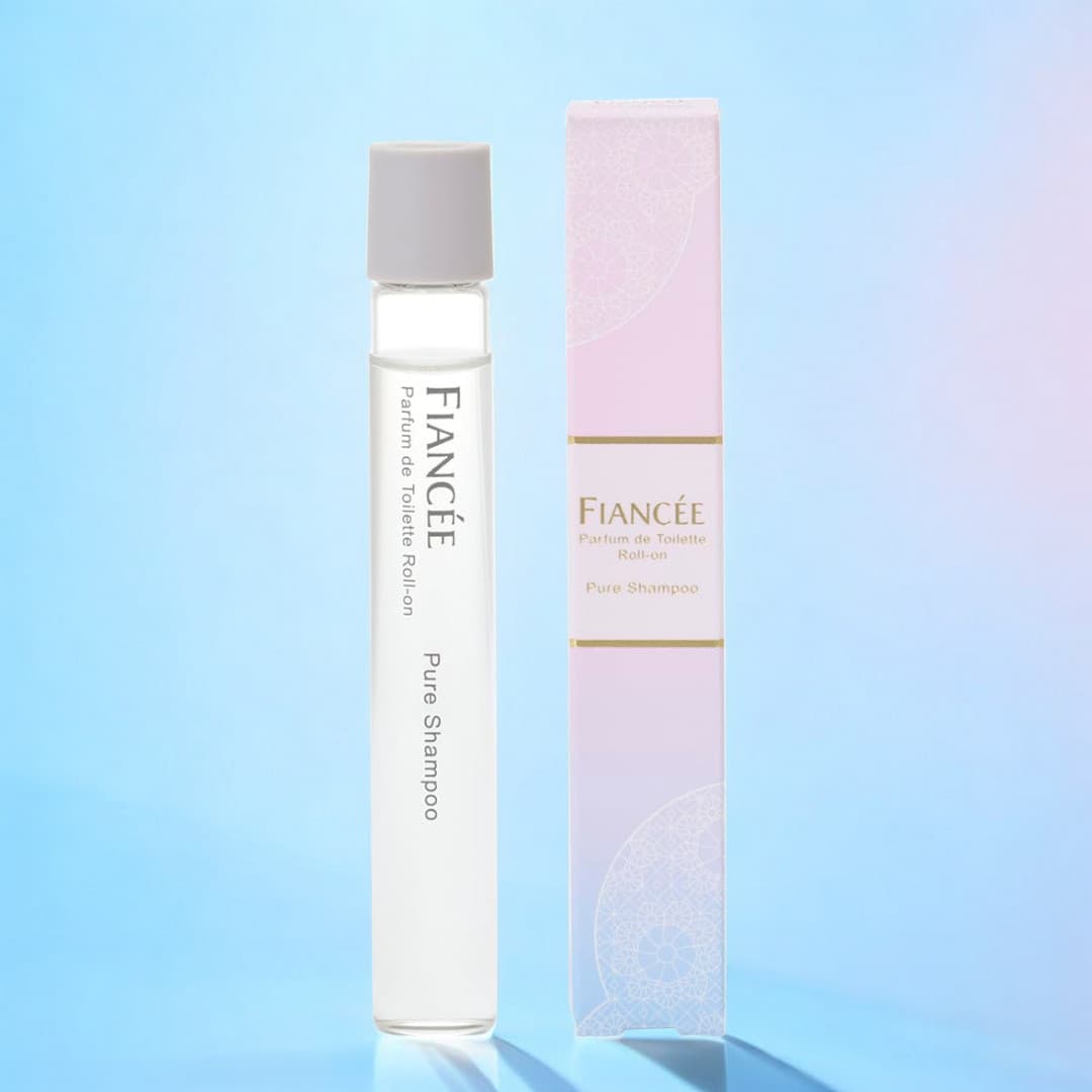 FIANCÉE Parfum de Toillette Roll On Pure Shampoo Scent 10ml